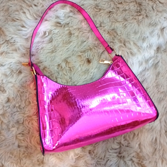 HOT PINK CROCODILE PURSE - Picture 3 of 10